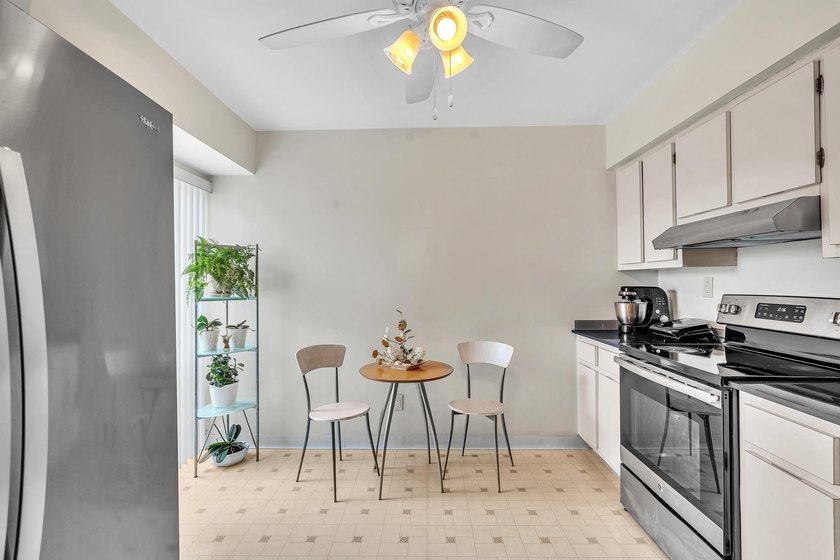 Discover exceptional space, comfort, and convenience in this - photo 17