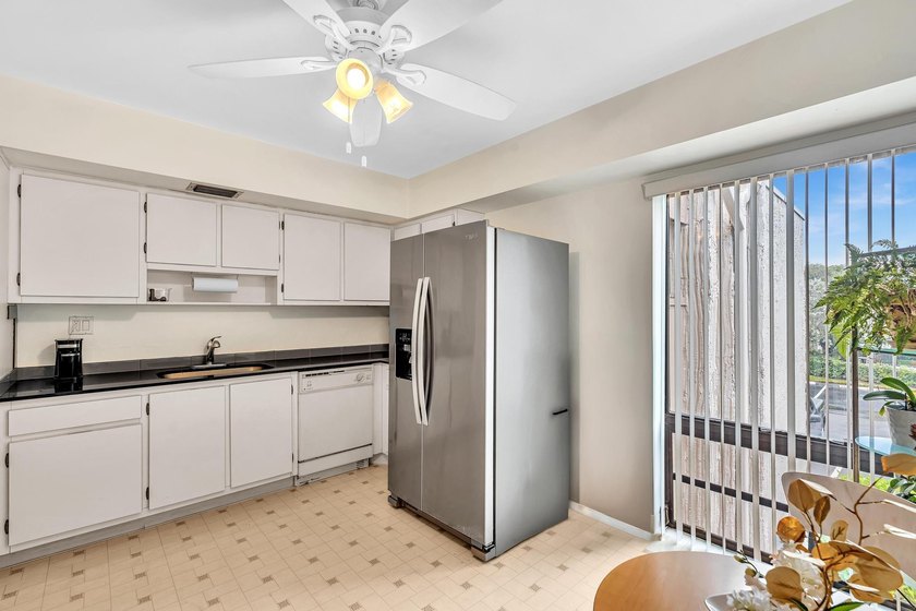 Discover exceptional space, comfort, and convenience in this - photo 22