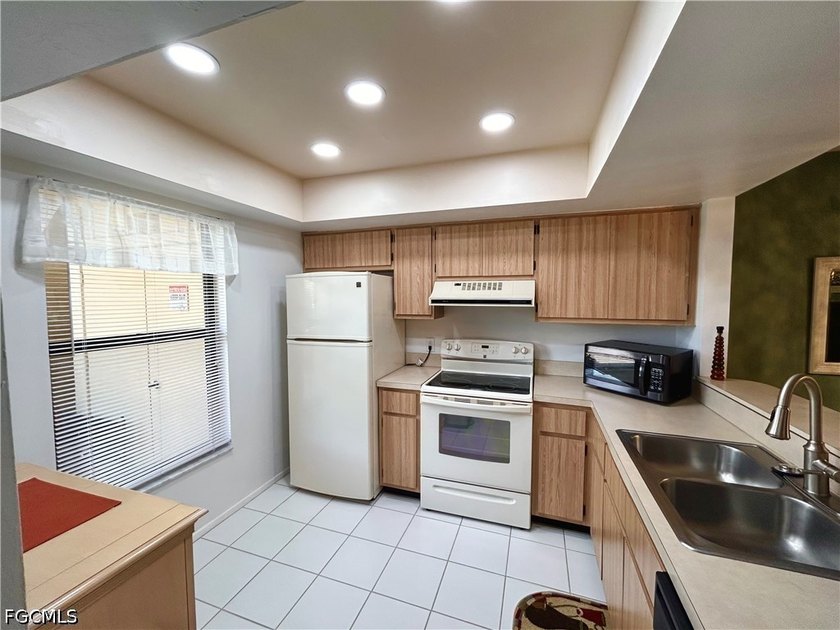 First floor, realistically priced and in great condition - photo 3
