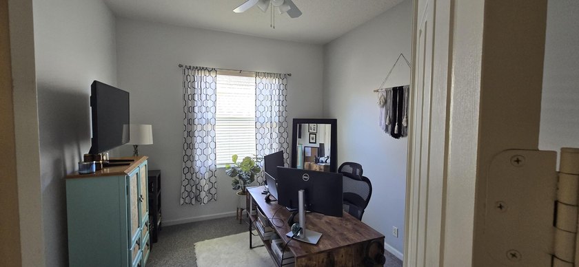 Welcome to 195 NW Willow Grove Avenue. As you approach this Key - photo 8