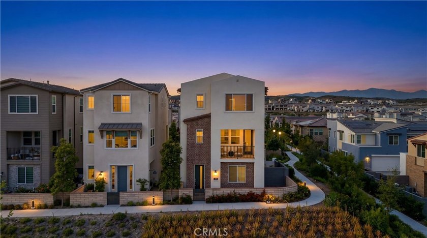 Corner Lot with Front-Row Views! Perfectly situated on a premium - photo 6