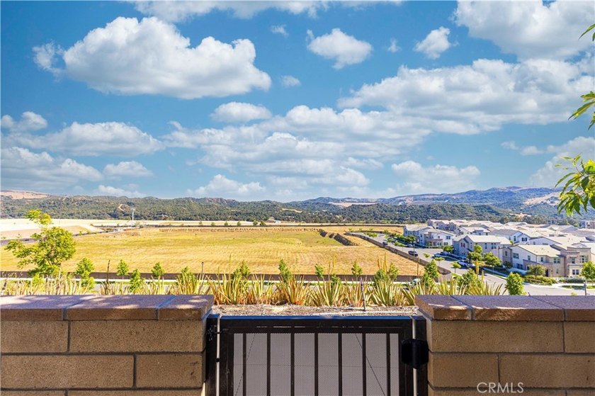 Corner Lot with Front-Row Views! Perfectly situated on a premium - photo 9