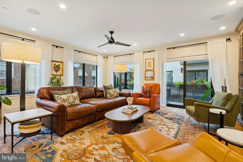 This home is set squarely between Passyunk Square and Queen - photo 30