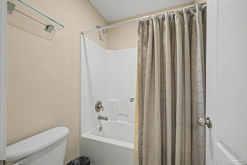 Located in the highly desirable Summerset Estates community of - photo 31