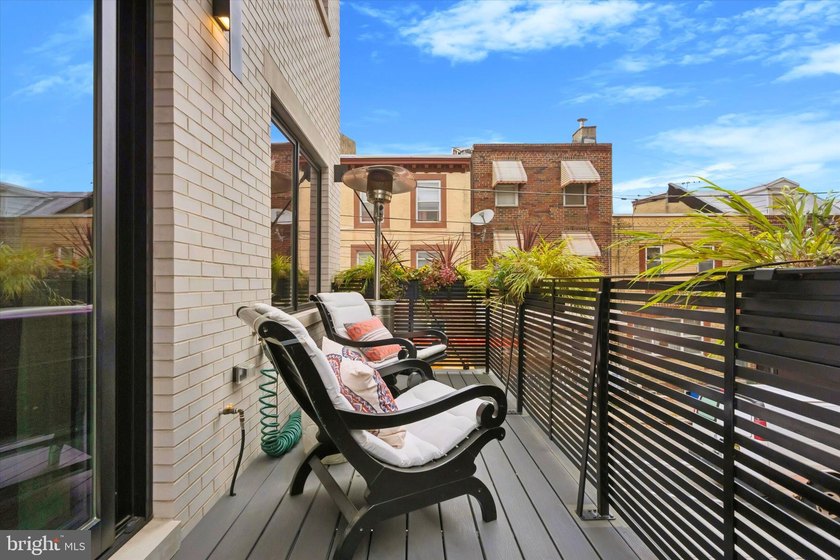 This home is set squarely between Passyunk Square and Queen - photo 31