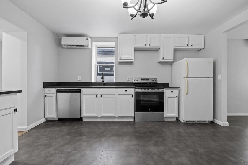 -- Offering 2% lender credits when using preferred lender -- - photo 6