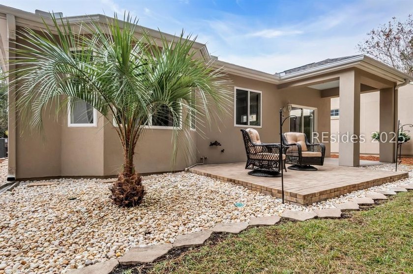 Step into this beautifully landscaped Acadia model, meticulously - photo 26