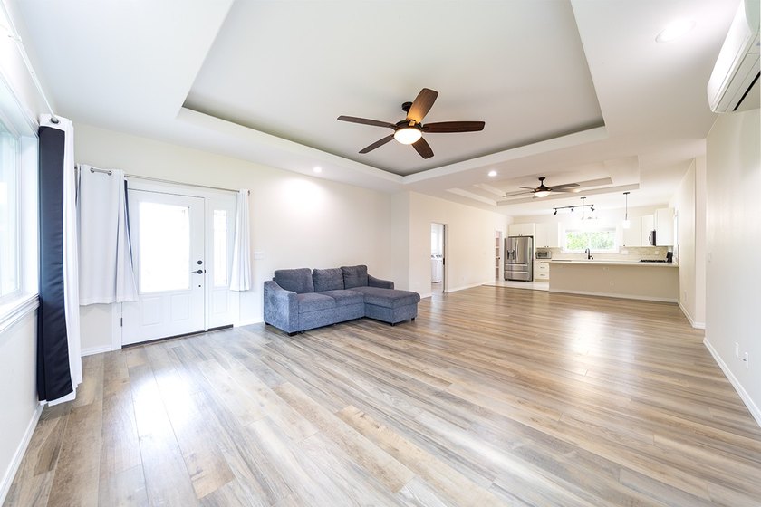 Discover the perfect blend of modern style and functionality in - photo 3