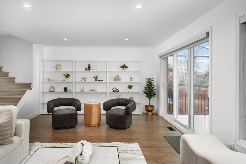 Elegante maison de ville riveraine sur 4 niveaux offrant une vue - photo 20