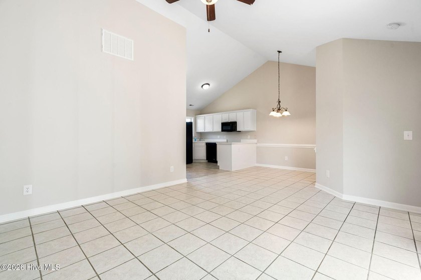 Discover the perfect blend of coastal-casual living and recent - photo 22
