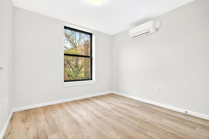 Welcome to the Soundview Park Townhouses. This is New - photo 24