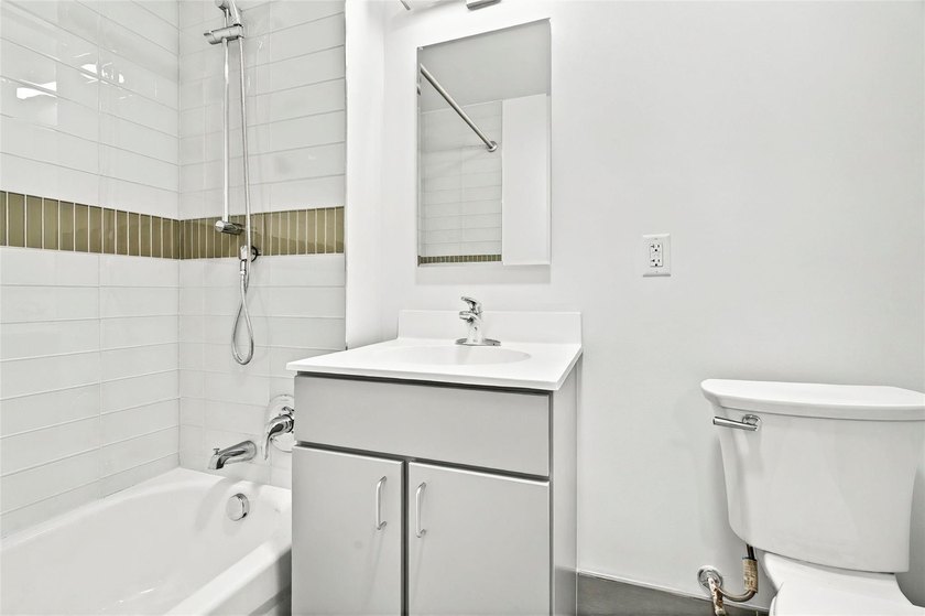 Welcome to the Soundview Park Townhouses. This is New - photo 28