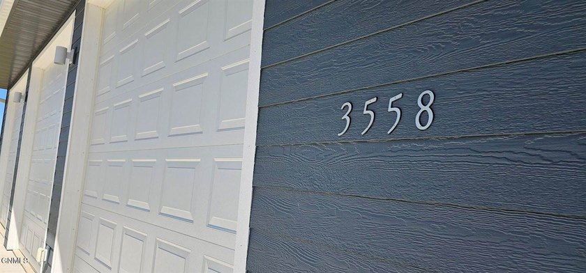 Whether you're looking for your own weekend getaway, a - photo 36