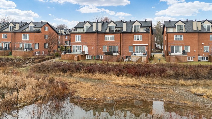 Elegante maison de ville riveraine sur 4 niveaux offrant une vue - photo 47