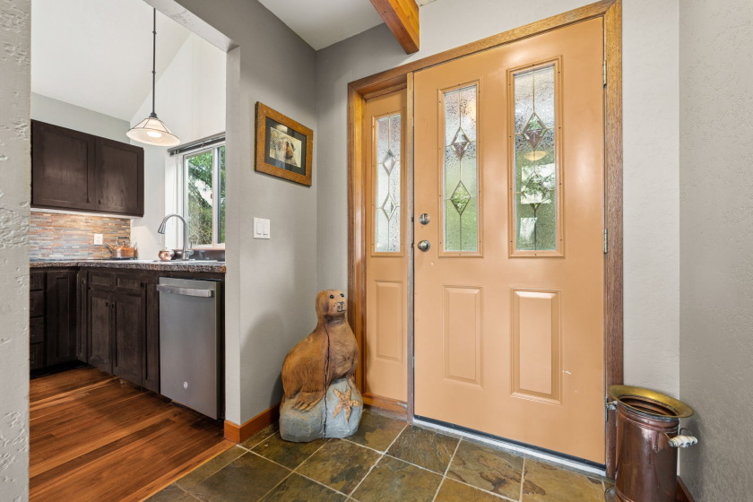 Lindal Cedar Home on the Ocean Shores Golf Course - photo 5