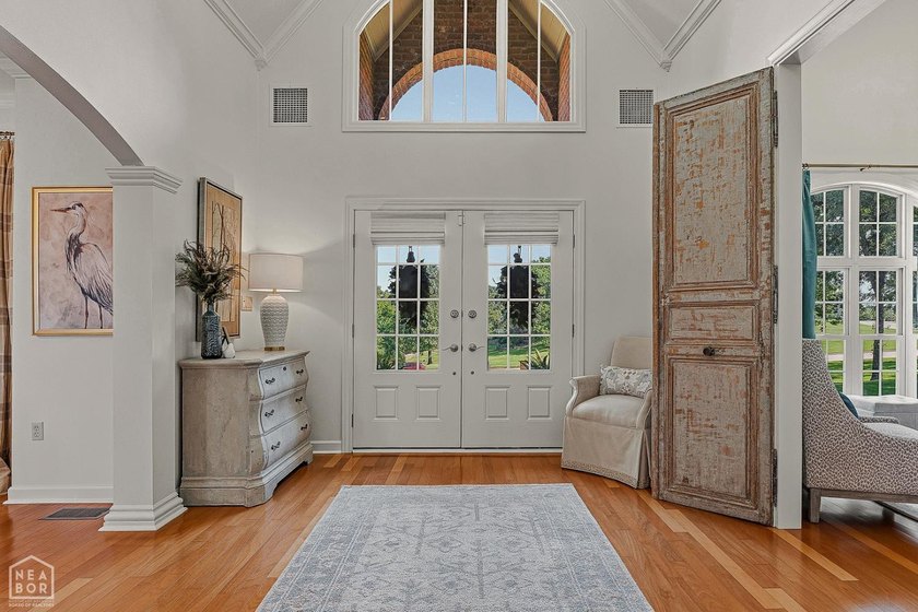 This is one of those homes where you walk-in and immediately - photo 3