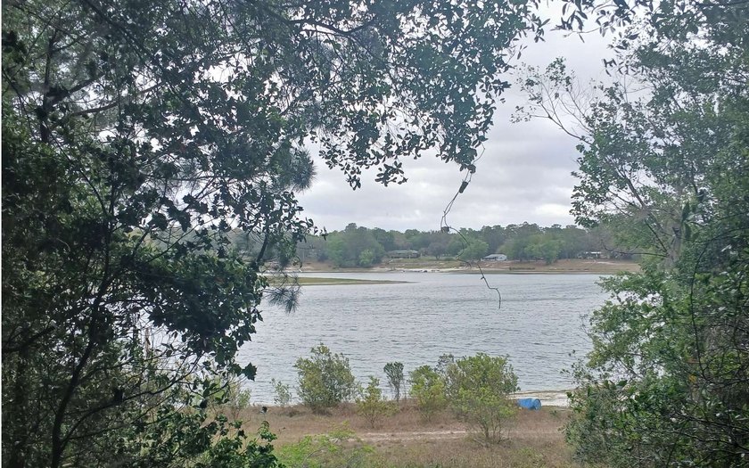 This Silver Lake package includes a durable 2BD/1BA block home - photo 2