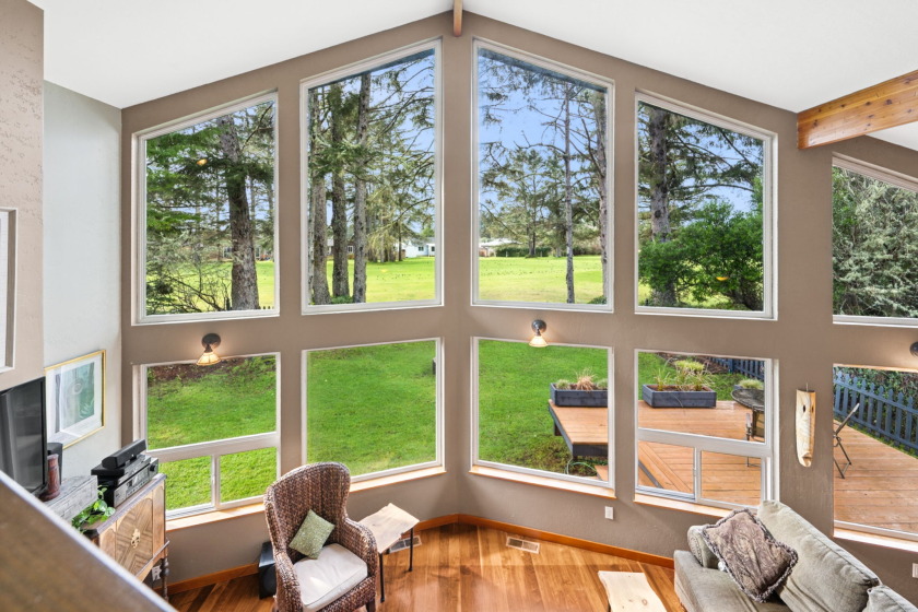 Lindal Cedar Home on the Ocean Shores Golf Course - photo 22