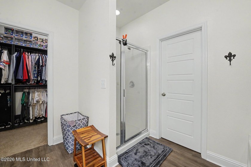 Welcome to this beautifully maintained brick home. Located in - photo 19
