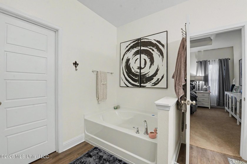Welcome to this beautifully maintained brick home. Located in - photo 20