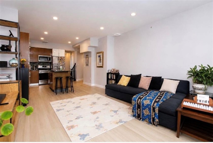 Unique opportunity to own four bedrooms - three full baths 1800 - photo 22