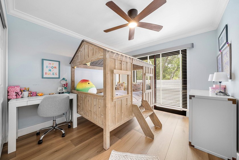 MAKE AN OFFER! Stunning and magnificently expanded two-story - photo 29