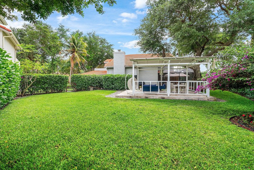 MAKE AN OFFER! Stunning and magnificently expanded two-story - photo 38
