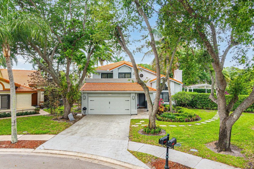 MAKE AN OFFER! Stunning and magnificently expanded two-story - photo 47