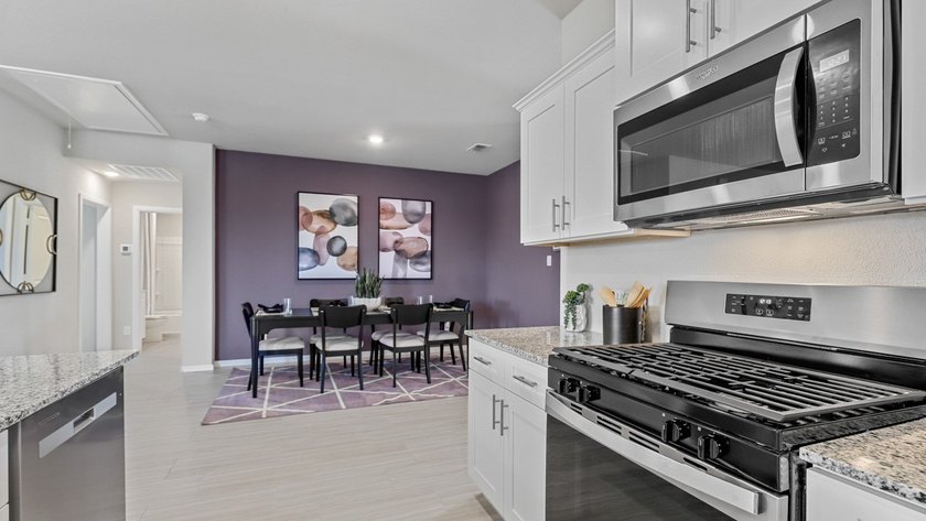 Welcome to D.R. Horton's fabulous new community of Sandstone - photo 5