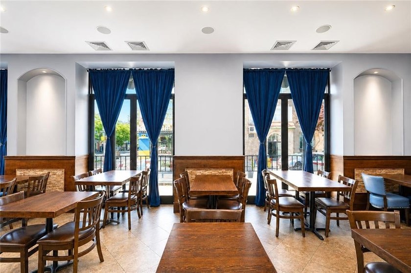 Amazing Business For Sale - Bar/Restaurant in Prime Bay Ridge - photo 18