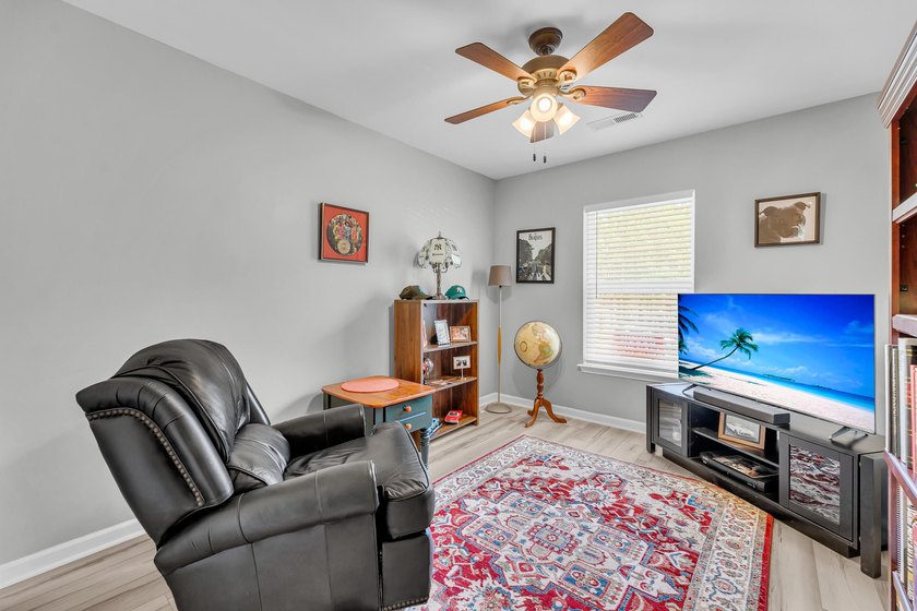 Well-maintained townhome in the desirable area, of The Pines @ - photo 26