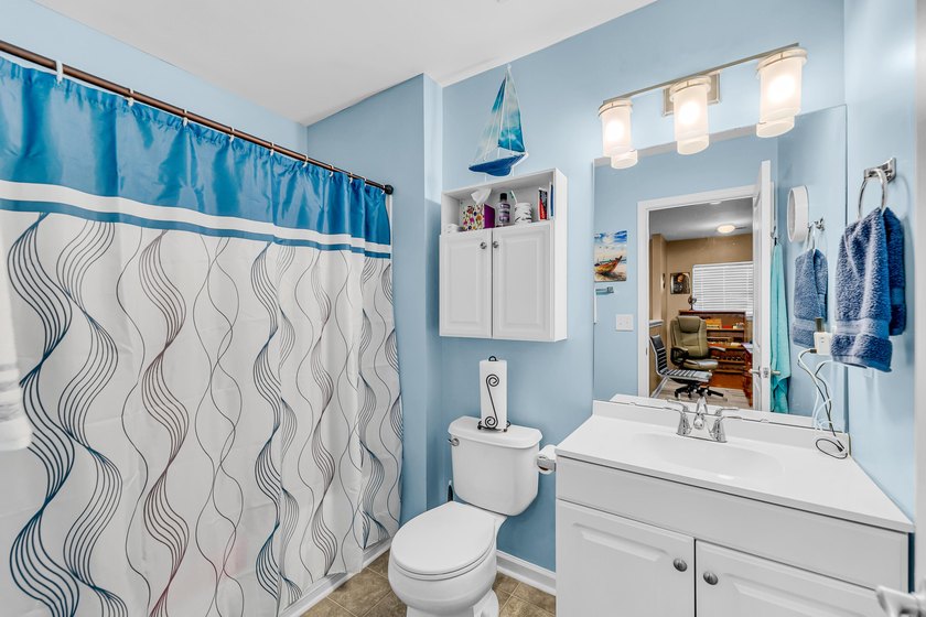 Well-maintained townhome in the desirable area, of The Pines @ - photo 28