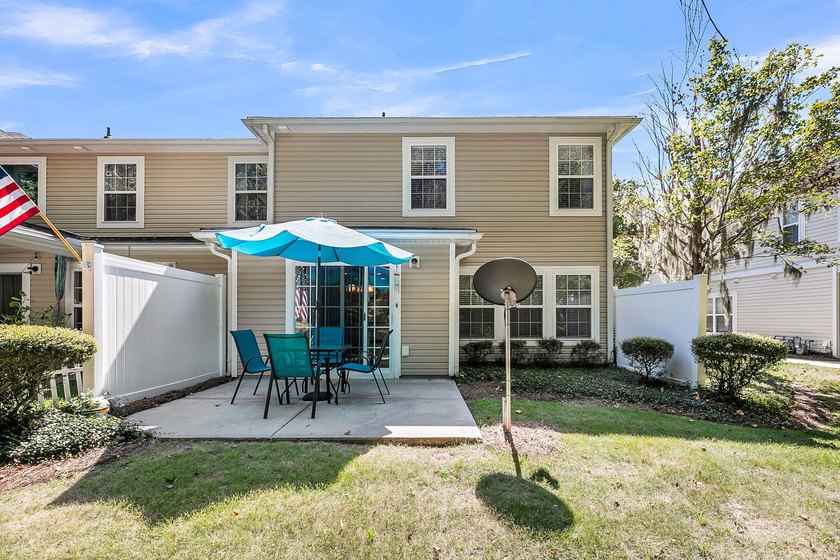 Well-maintained townhome in the desirable area, of The Pines @ - photo 33