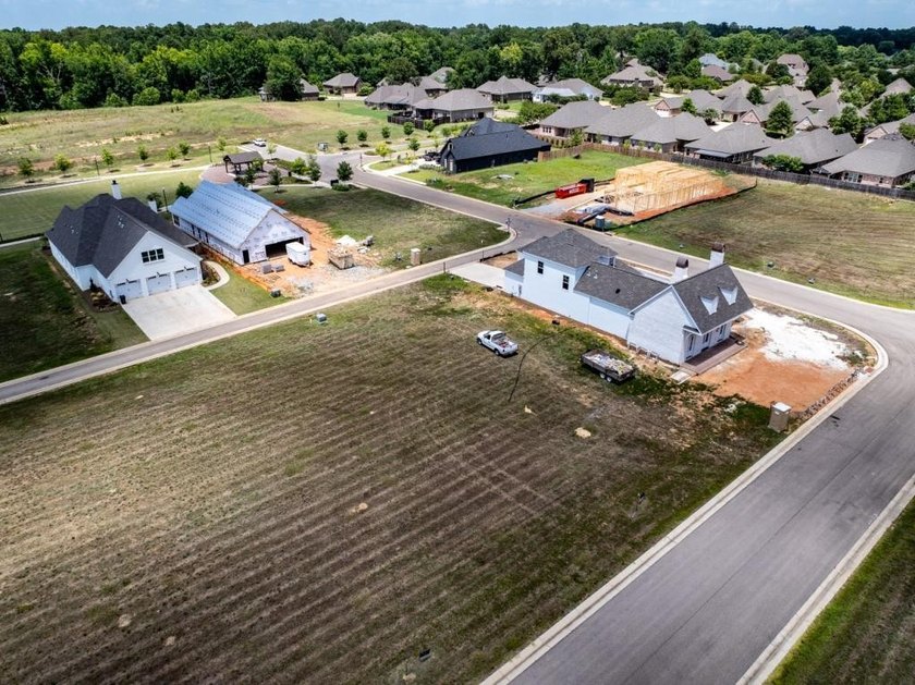 Nestled within the prestigious and well established Huntington - photo 8