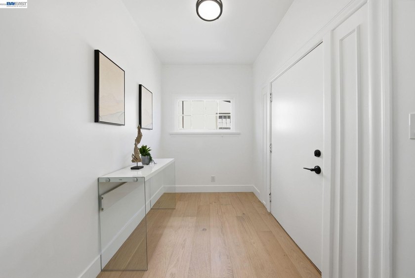 Welcome to 661 Brookwood Place, tucked away on a cul-de-sac in - photo 4