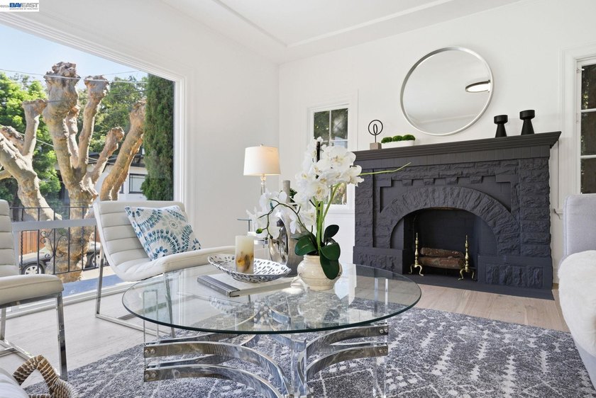 Welcome to 661 Brookwood Place, tucked away on a cul-de-sac in - photo 6