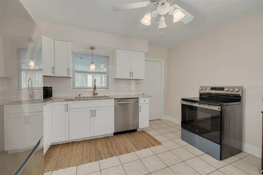 Attention First-Time Homebuyers &amp; Starter Home Shoppers! Welcome - photo 5