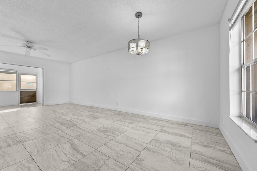Beautiful 1-bedroom, 1-bath condo located in the desirable 55+ - photo 6