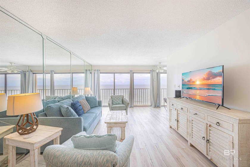 PRICED READY TO SELL!! Welcome to this beautifully updated 2 bed - photo 12