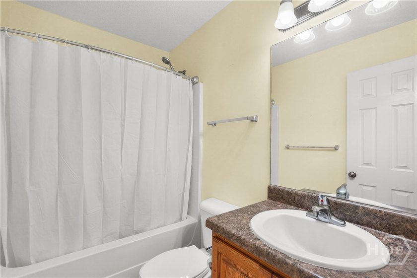 This move in ready 3 bedroom, 2 bath home located in the Berwick - photo 15