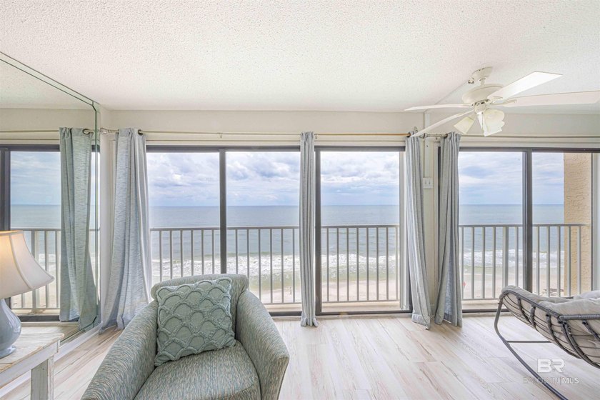 PRICED READY TO SELL!! Welcome to this beautifully updated 2 bed - photo 16