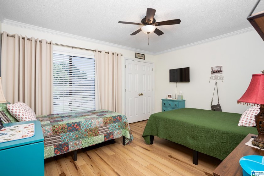 Beautiful 2 bedroom, 2 bath condo with a BONUS ROOM located on - photo 17