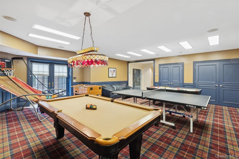 Welcome to this magnificent custom designed Estate! This - photo 17