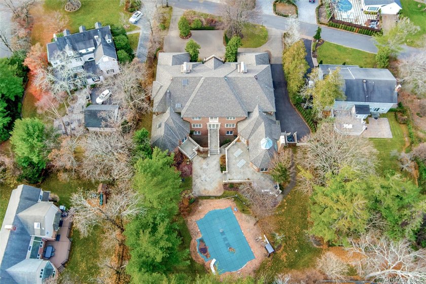 Welcome to this magnificent custom designed Estate! This - photo 20