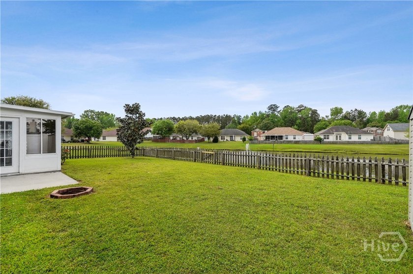 This move in ready 3 bedroom, 2 bath home located in the Berwick - photo 28