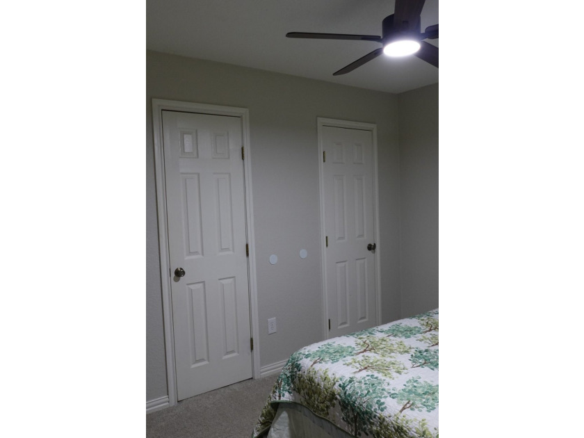 Updated brick home with an open-concept floor plan and a - photo 10