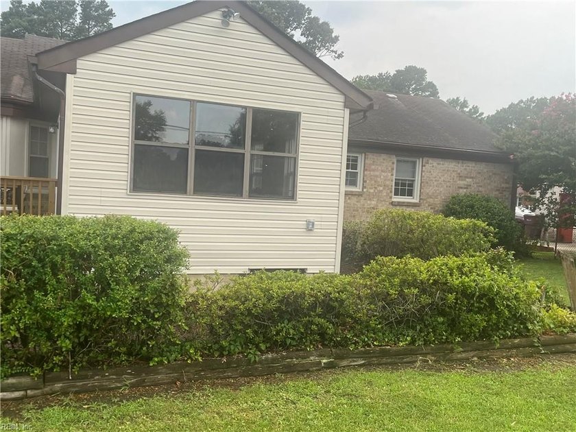 This lovely Rancher style home has lots of room for you! Upon - photo 30