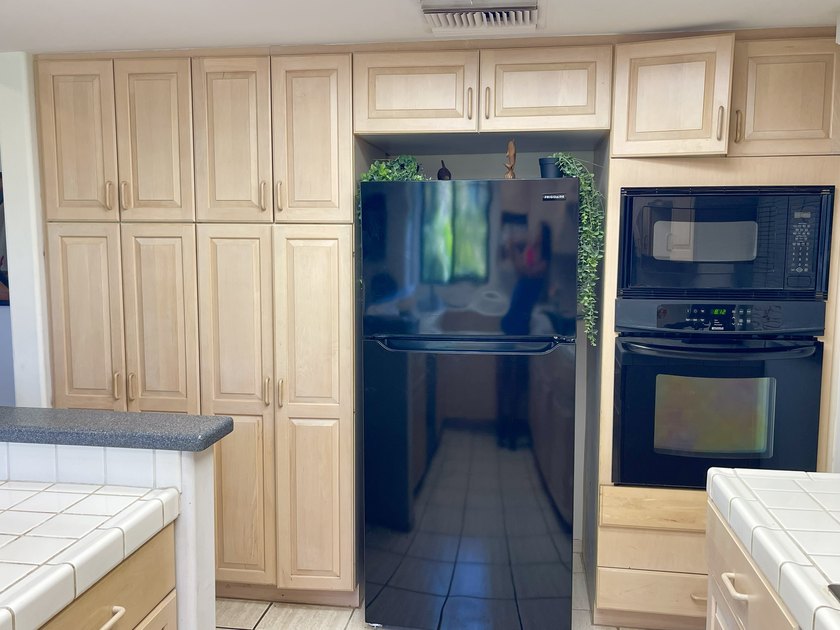 Experience the perfect combination of privacy, comfort, and - photo 9