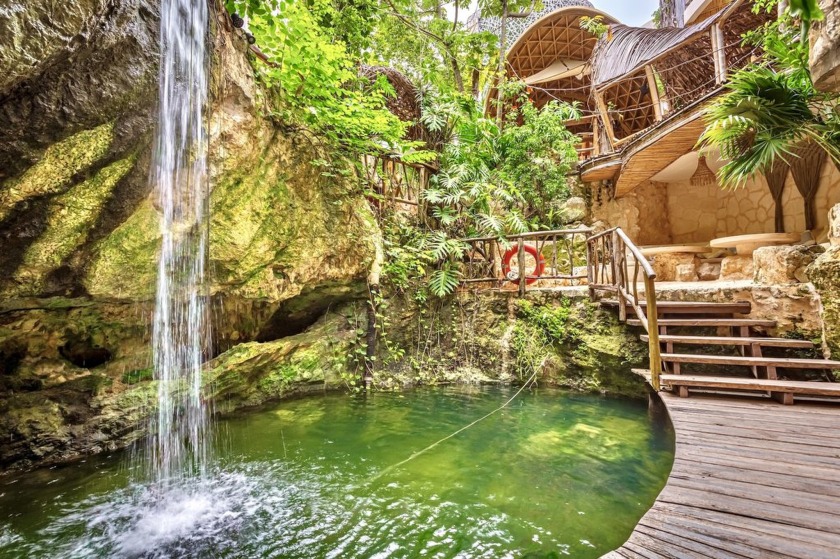 KAN CHARUN VILLA is a luxurious property offering an - photo 13