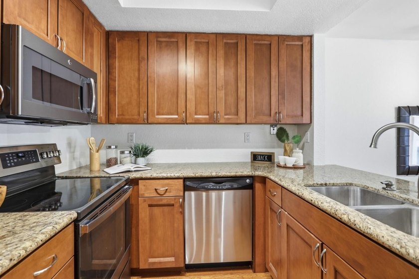 Located in desirable South San Jose, this 1,122 sq ft GROUND - photo 13